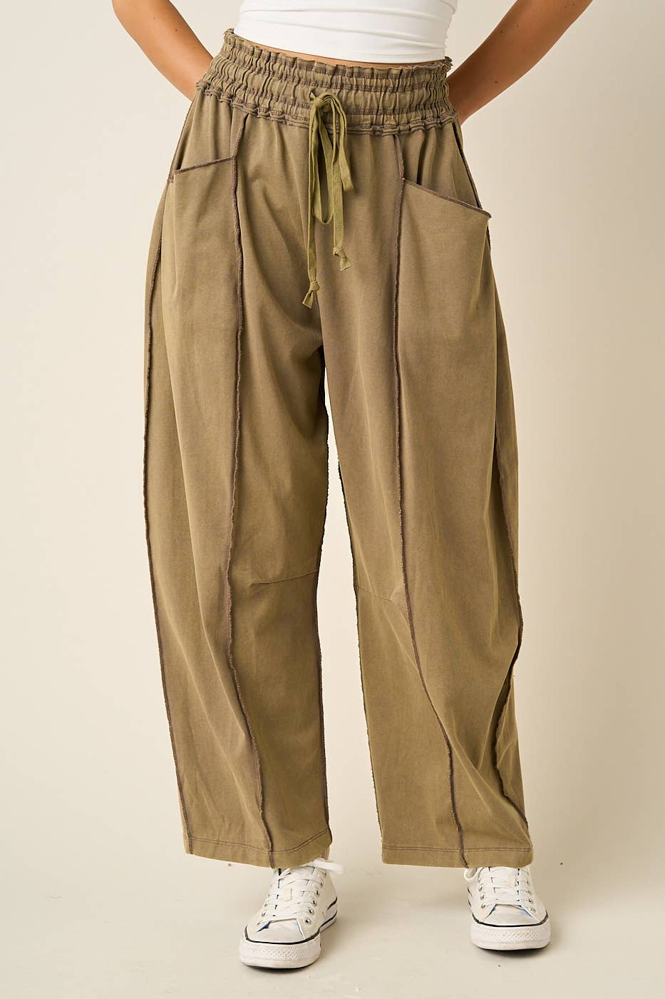 MINERAL WASH SEAM DETAIL PULL ON BARREL PANTS