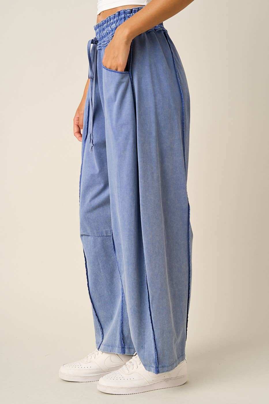 MINERAL WASH SEAM DETAIL PULL ON BARREL PANTS