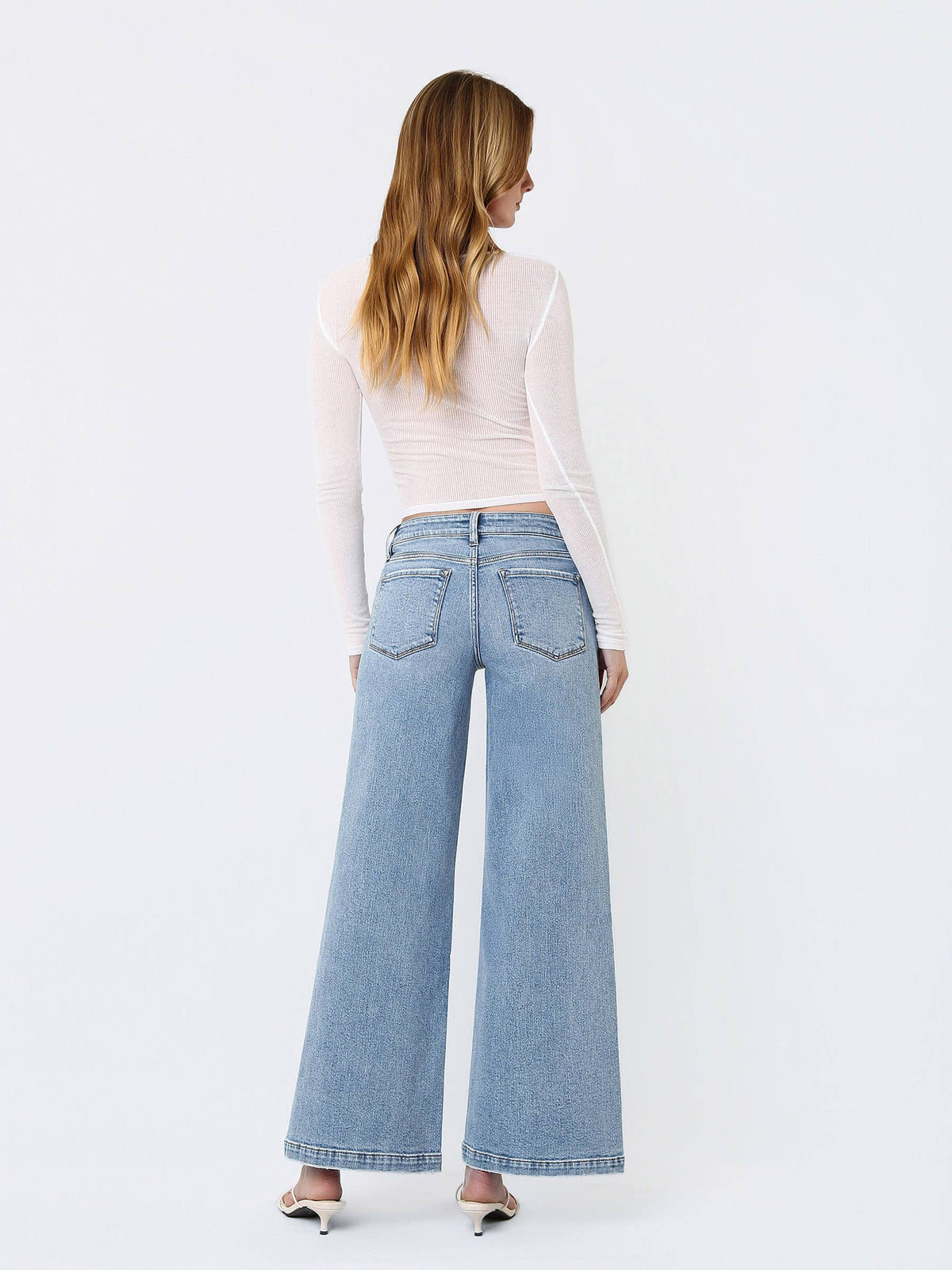 MID RISE SEAM DETAIL W FRONT SLIT HEM WIDE JEANS T7225