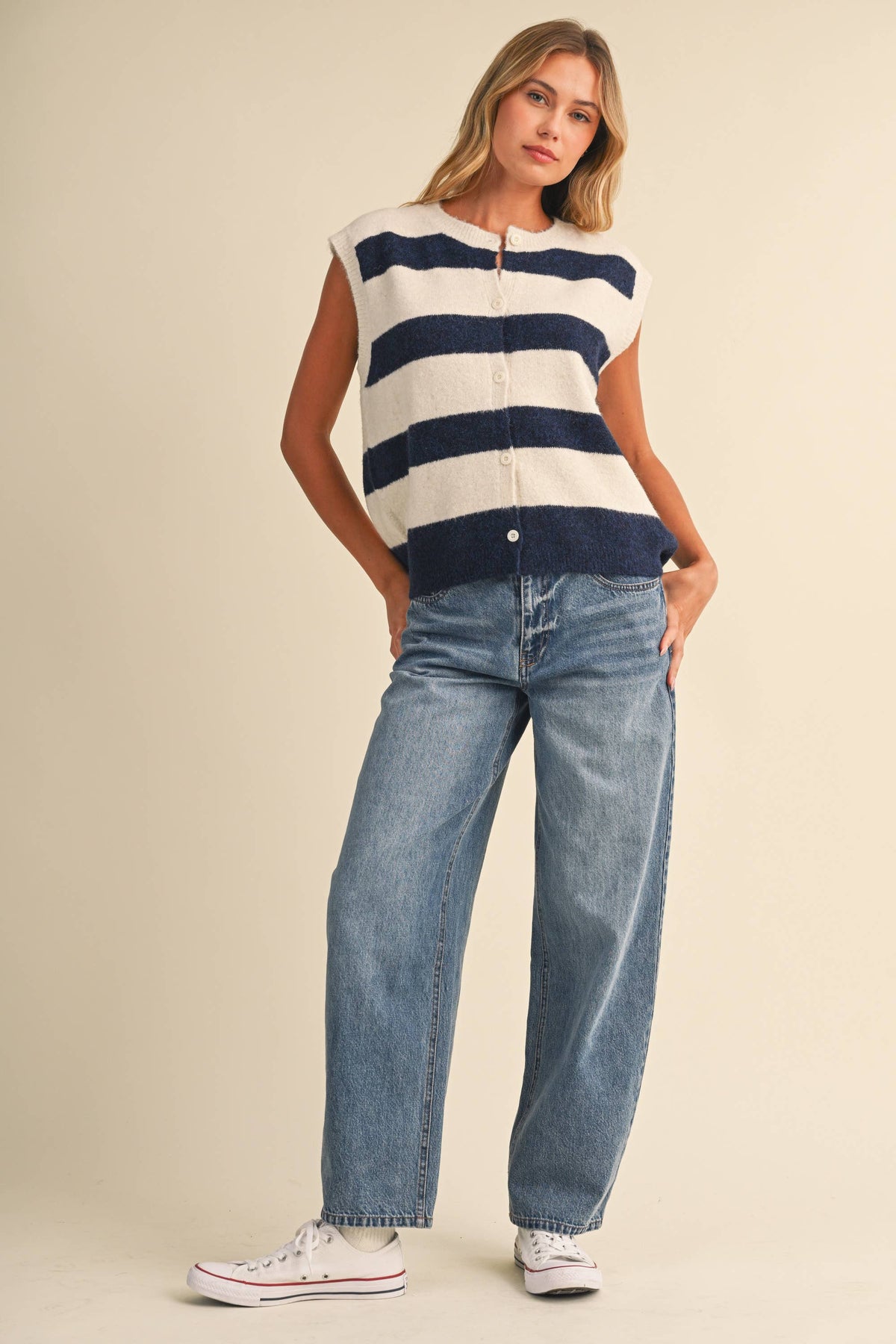 IJ1755  SLEEVELESS STRIPED SWEATER VEST