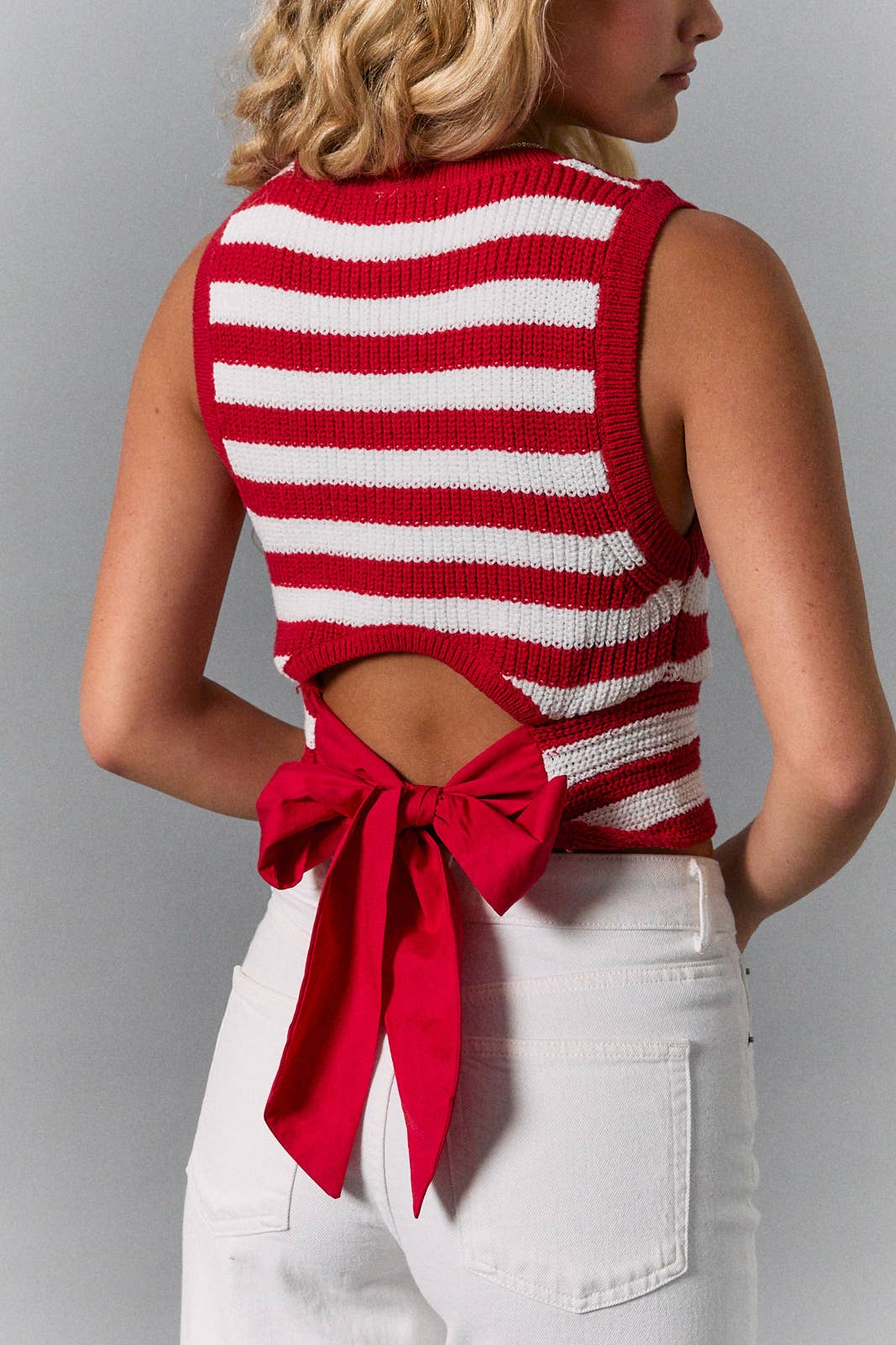 BACK BOW DETAIL SLEEVELESS STRIPED SWEATER TOP