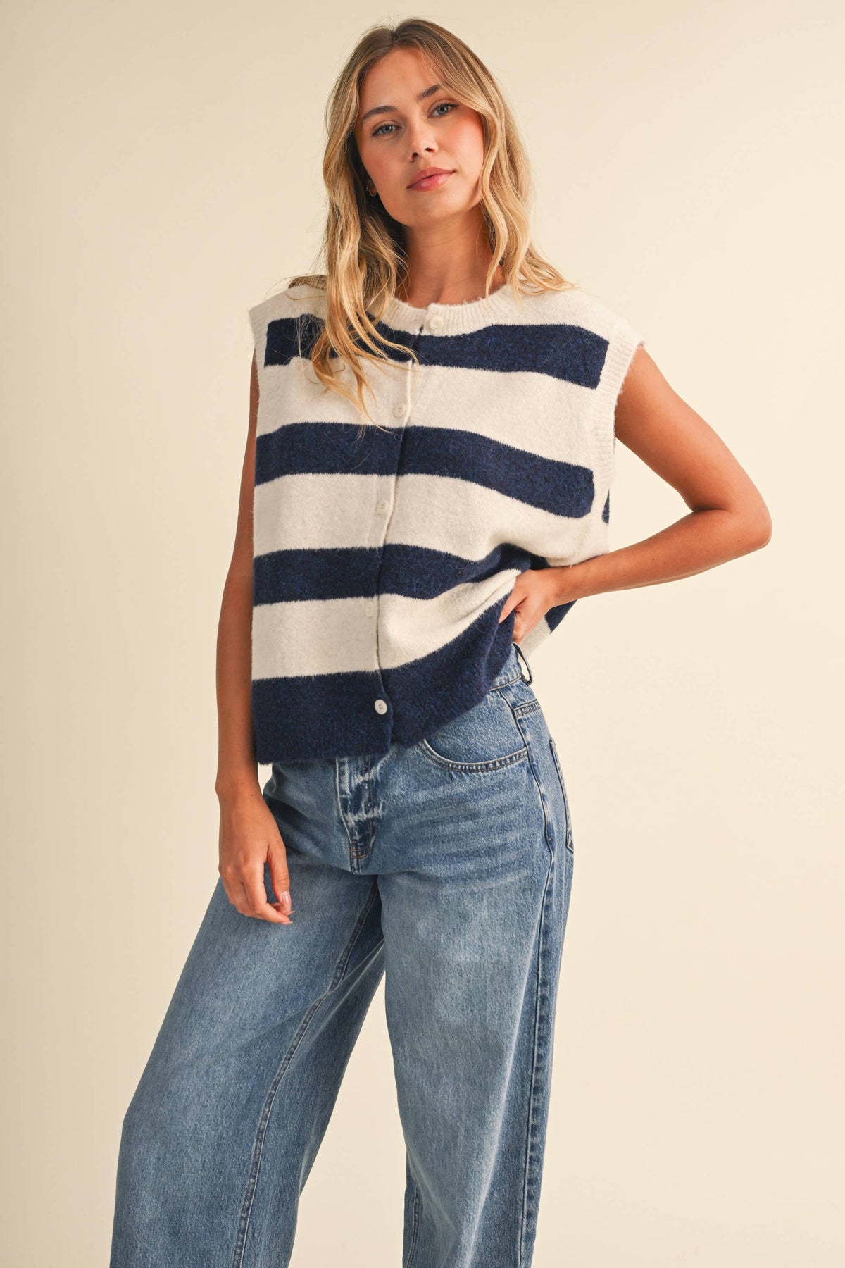 IJ1755  SLEEVELESS STRIPED SWEATER VEST