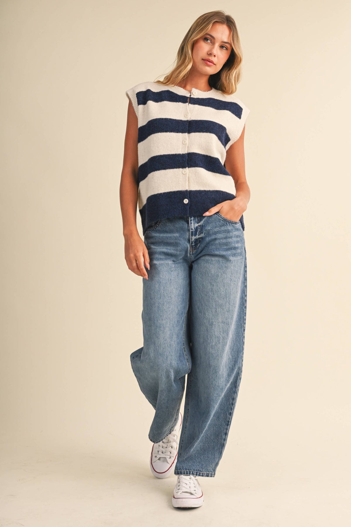 IJ1755  SLEEVELESS STRIPED SWEATER VEST