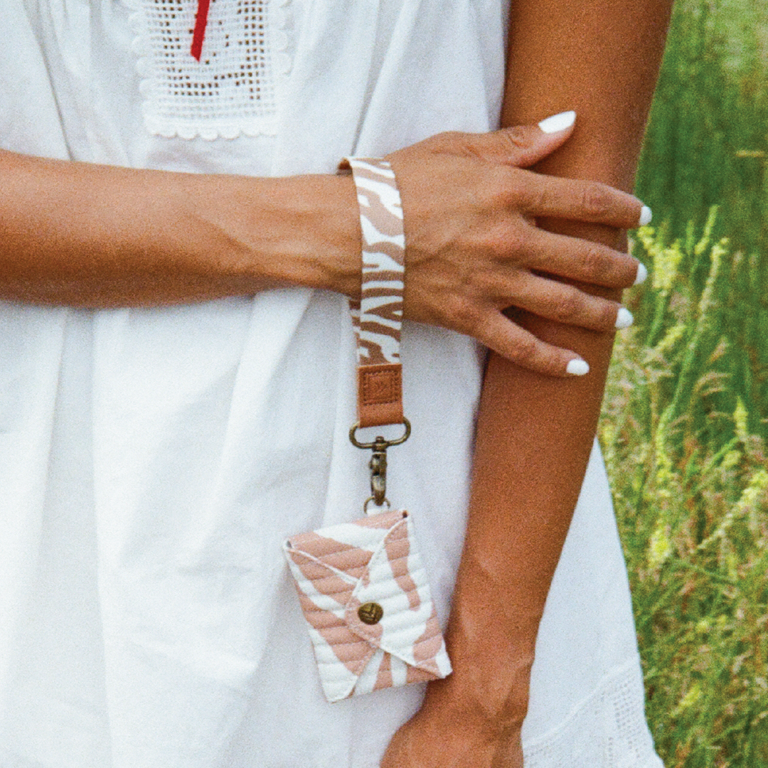 Mozi - Wristlet Keychain
