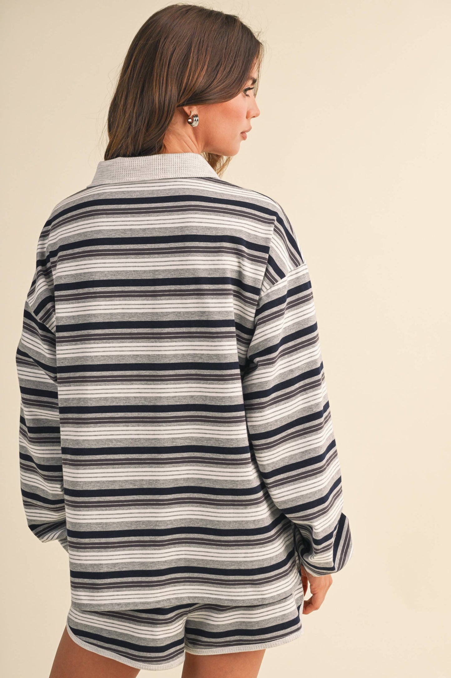 IST6637 MULTI STRIPE OVERSIZED RUGBY SWEATSHIRT AND DOLPHIN