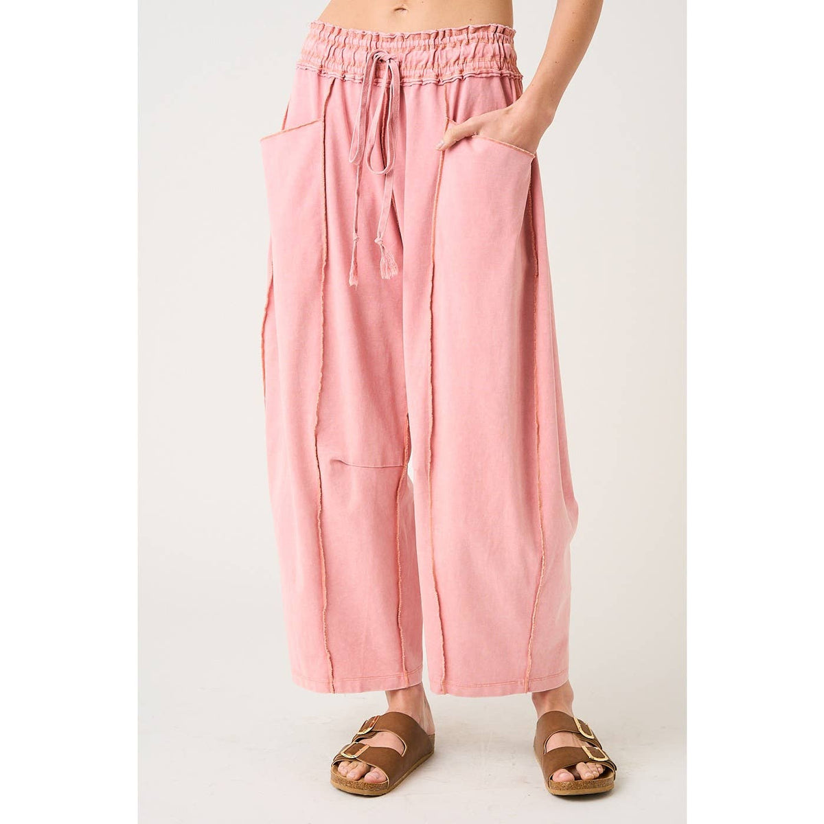 MINERAL WASH SEAM DETAIL PULL ON BARREL PANTS
