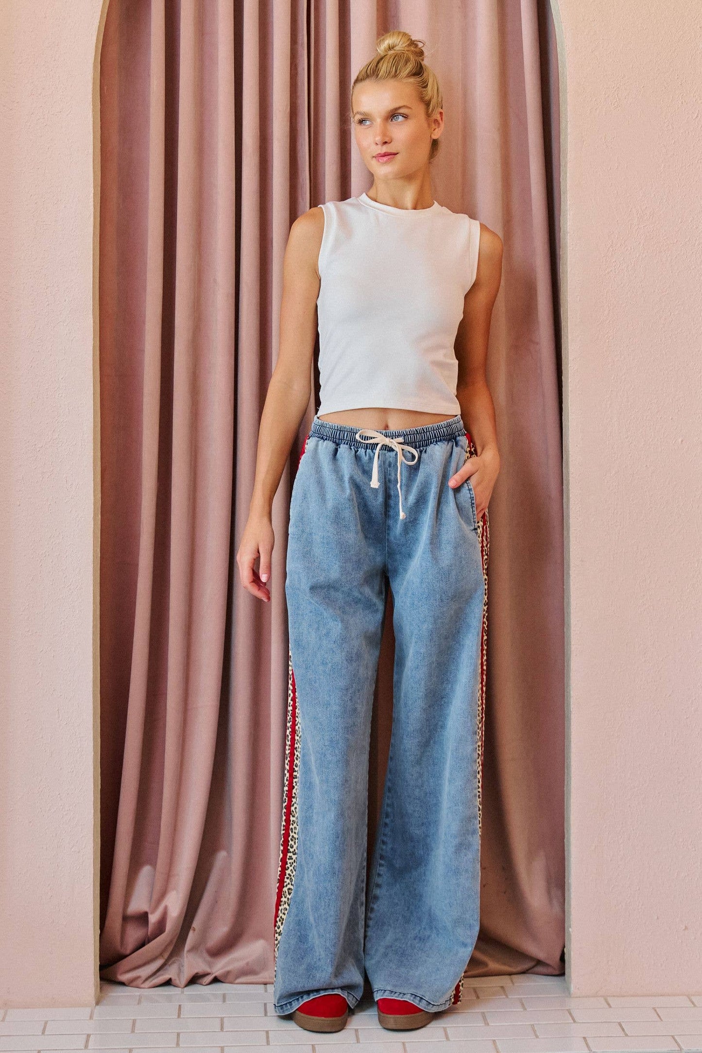PLUS SIZE LEOPARD SIDE STRIPE DENIM WIDE LEG PANTS