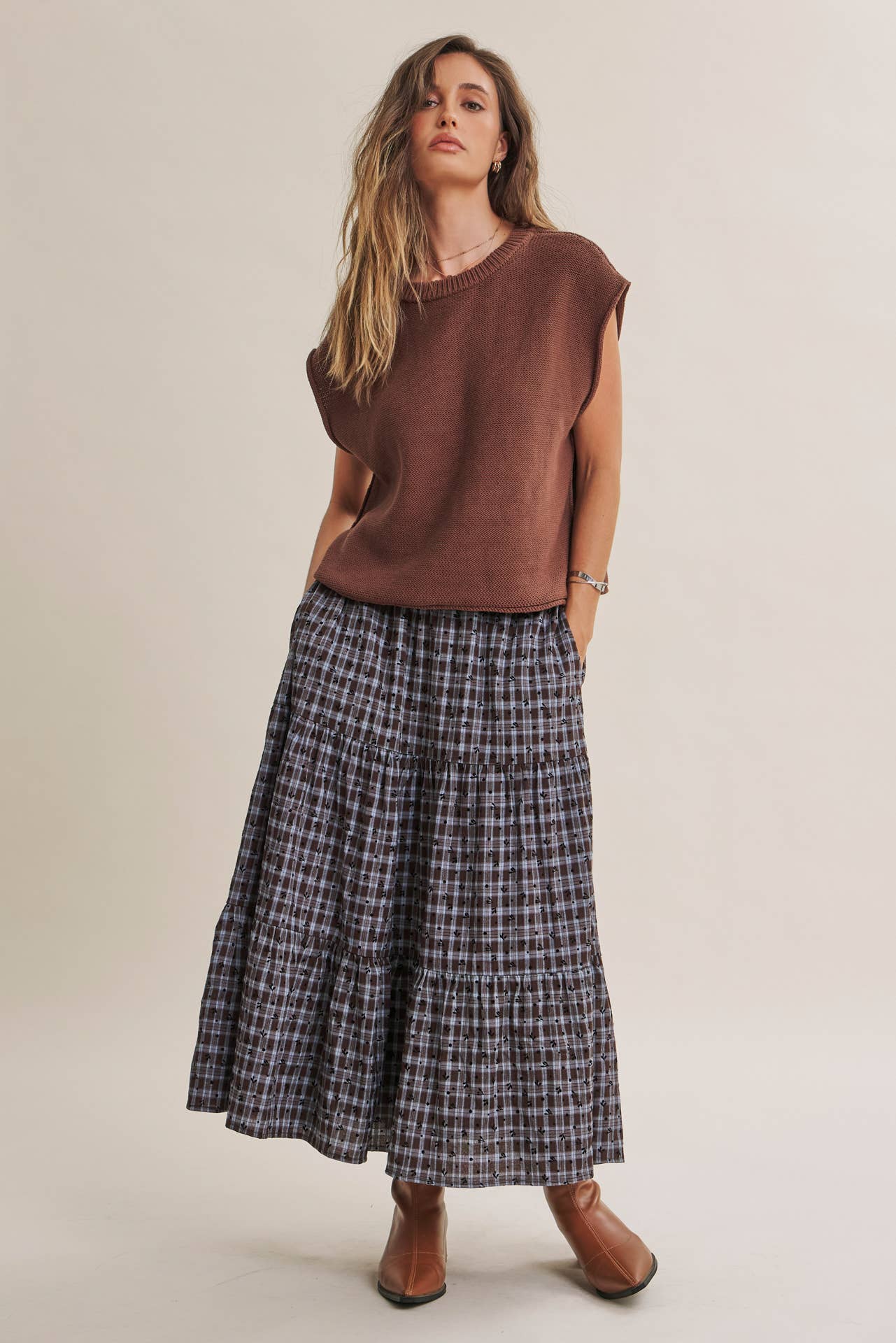 EVERYDAY EDIT RELAXED COTTON SWEATER VEST WITH EXPOSED SEAMS