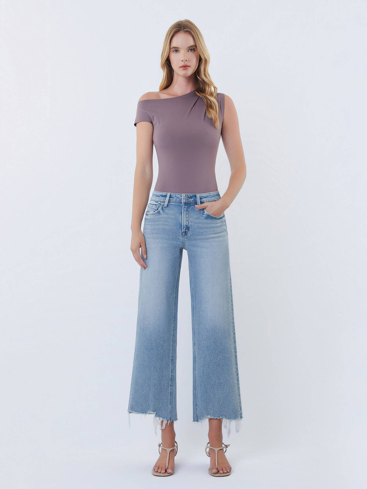 HIGH RISE DISTRESSED HEM CROP WIDE LEG JEANS T7303
