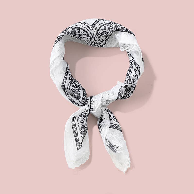 Animal & Paisley Print Lace-Trimmed Square Scarf | 40SC764