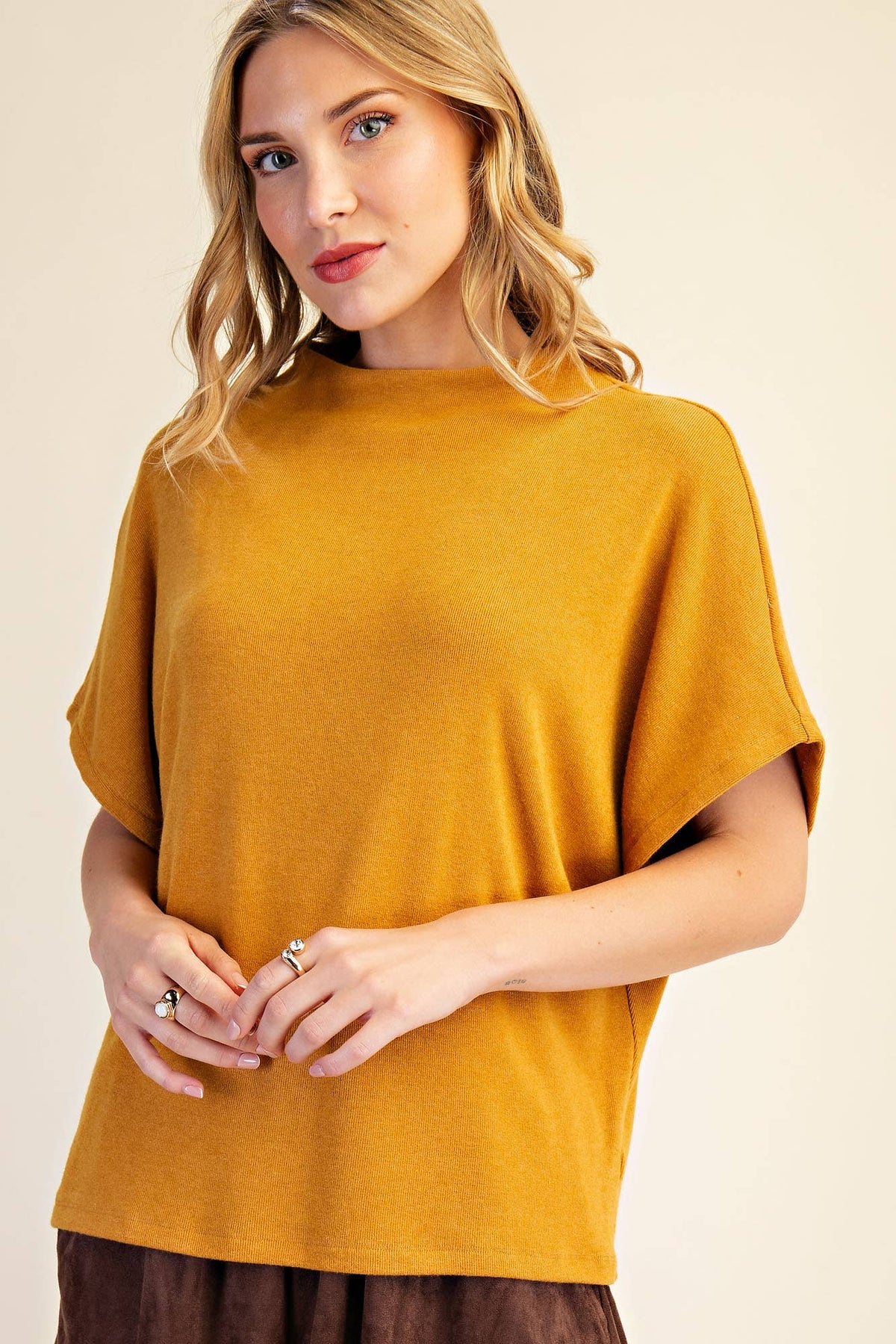 Mock Neck Short Sleeve Pullover Knit Top