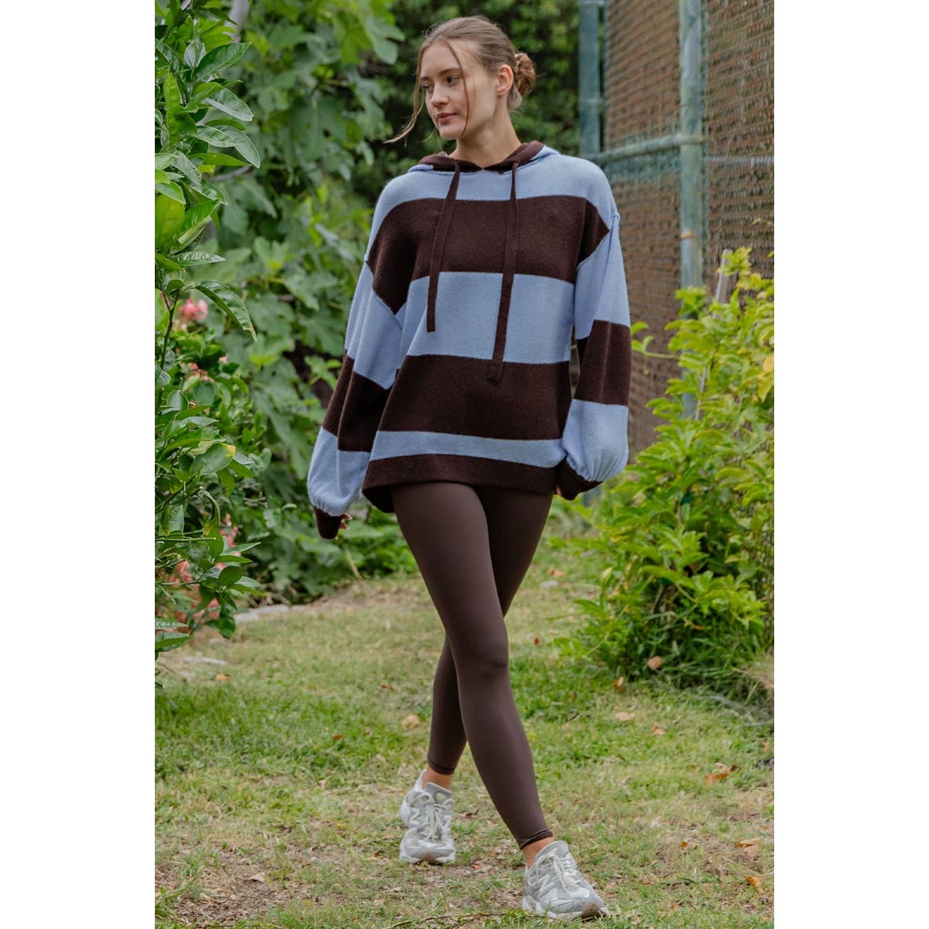 STRIPED OVERSIZED HOODIE SWEATER