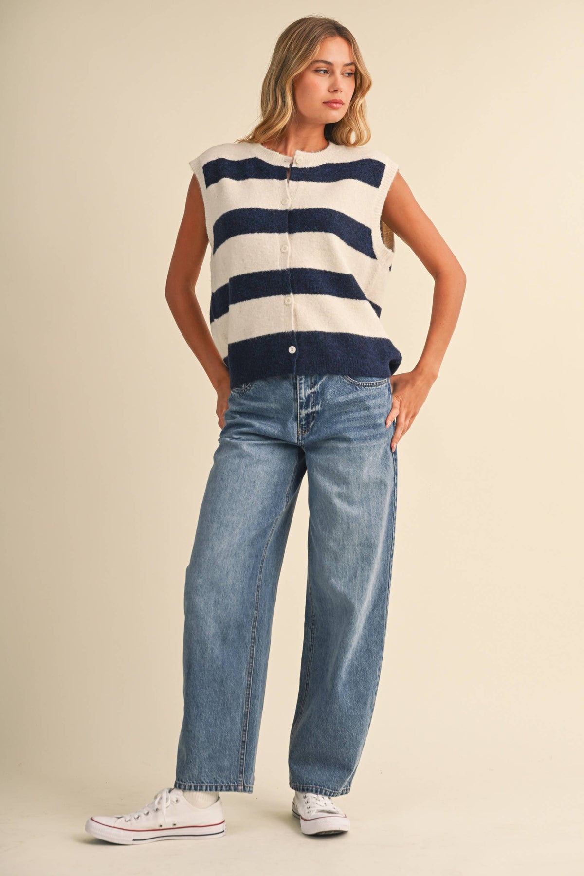 IJ1755  SLEEVELESS STRIPED SWEATER VEST