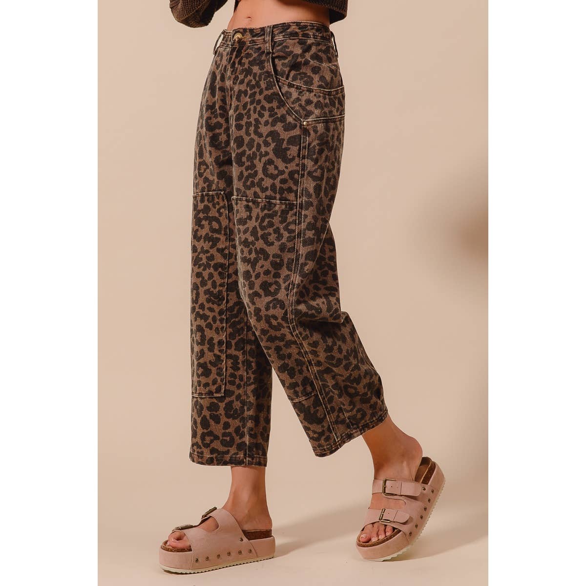 TWO TONED LEOPARD PRINT TWILL MID RISE WIDE PANTS