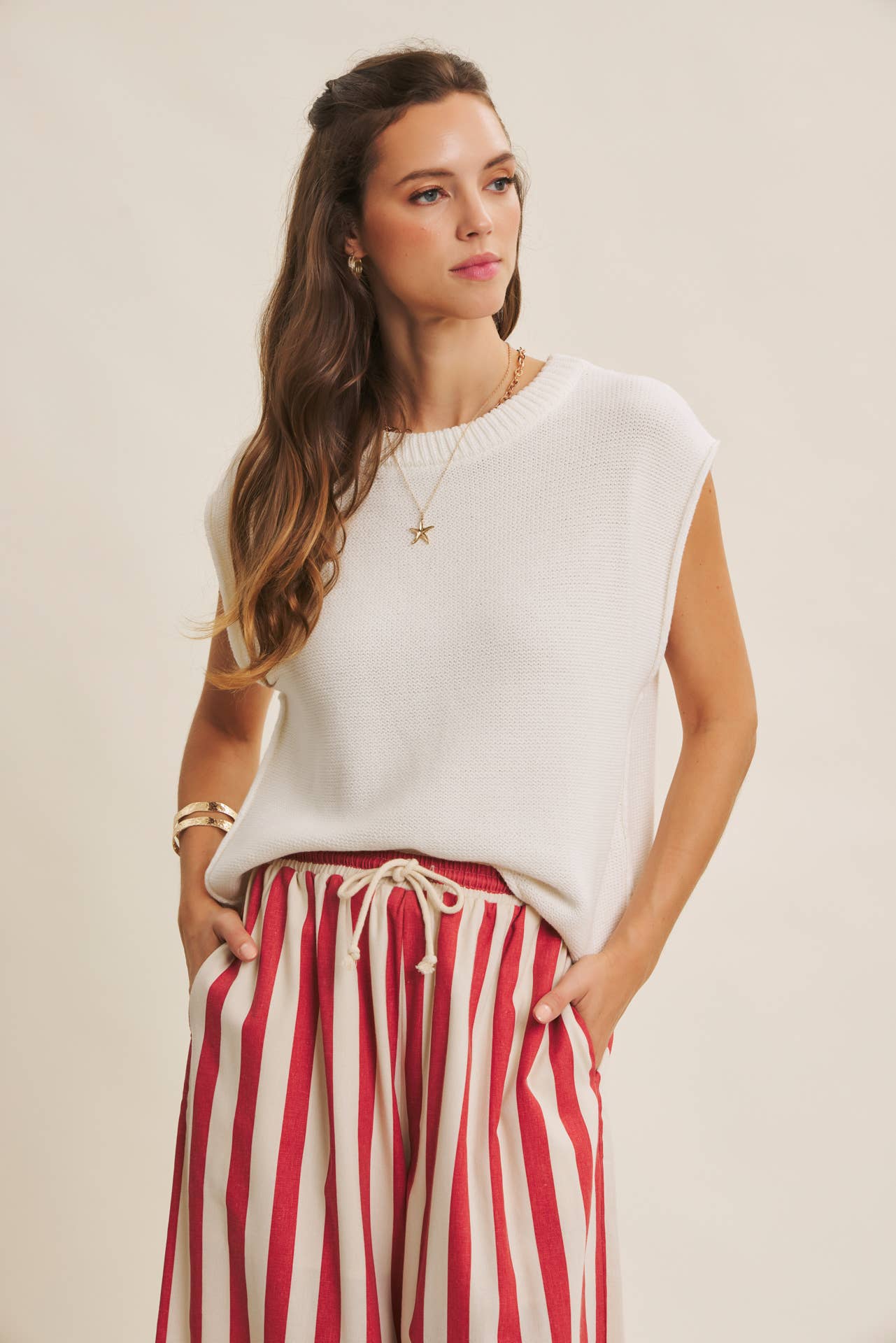 EVERYDAY EDIT RELAXED COTTON SWEATER VEST WITH EXPOSED SEAMS