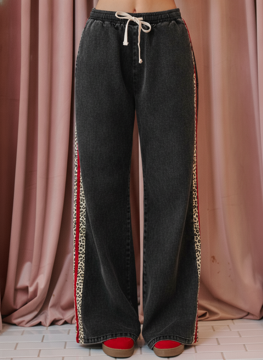 PLUS SIZE LEOPARD SIDE STRIPE DENIM WIDE LEG PANTS