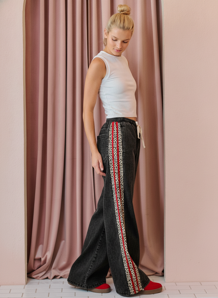 PLUS SIZE LEOPARD SIDE STRIPE DENIM WIDE LEG PANTS