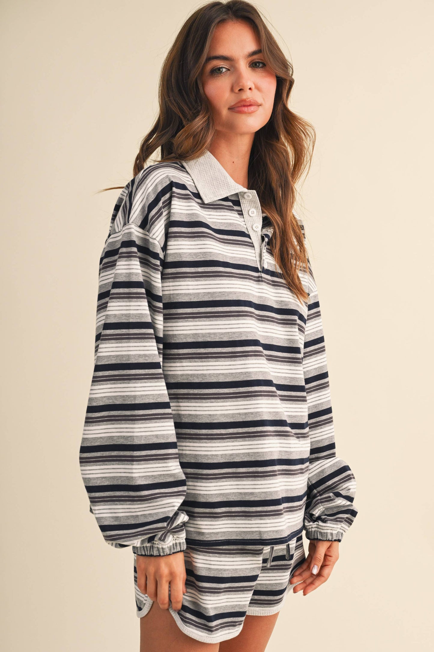IST6637 MULTI STRIPE OVERSIZED RUGBY SWEATSHIRT AND DOLPHIN