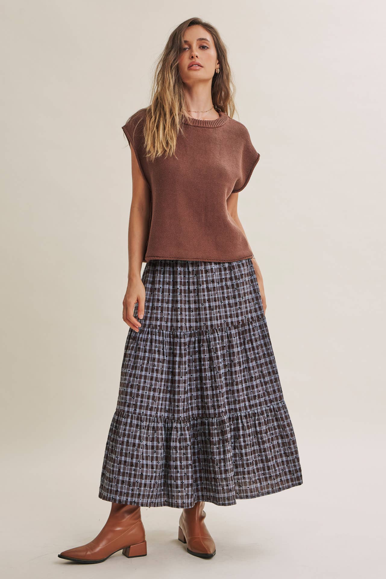 EVERYDAY EDIT RELAXED COTTON SWEATER VEST WITH EXPOSED SEAMS