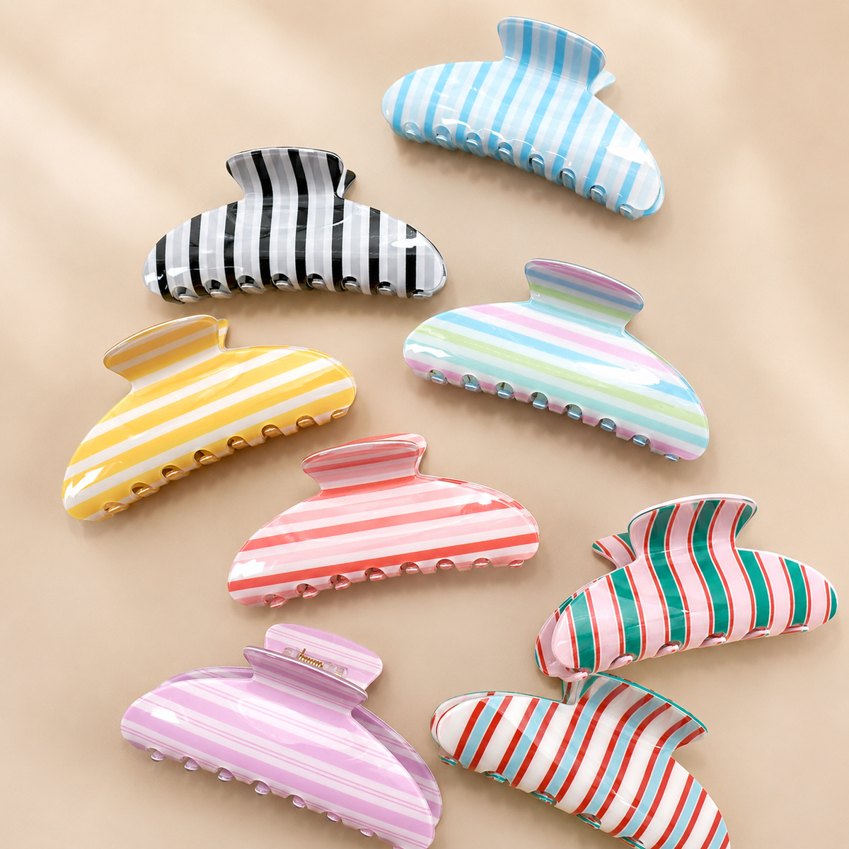 JUMBO STRIPE PLAID OVAL HAIR CLAW CLIPS