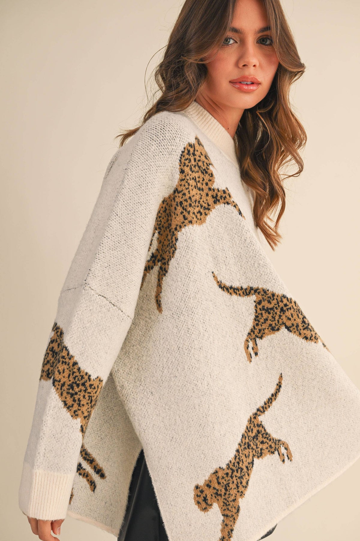 IT4416 CHEETAH PRINT OVERSIZED MOCK NECK SWEATER TOP