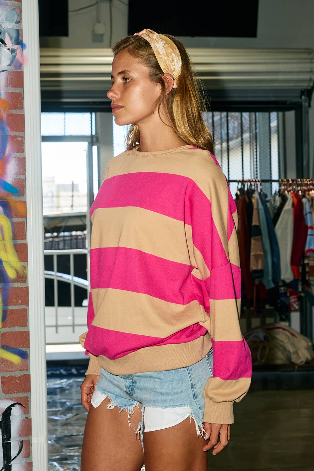 IT10015A | Cut-out Back Horizontal Stripe Sweatshirt