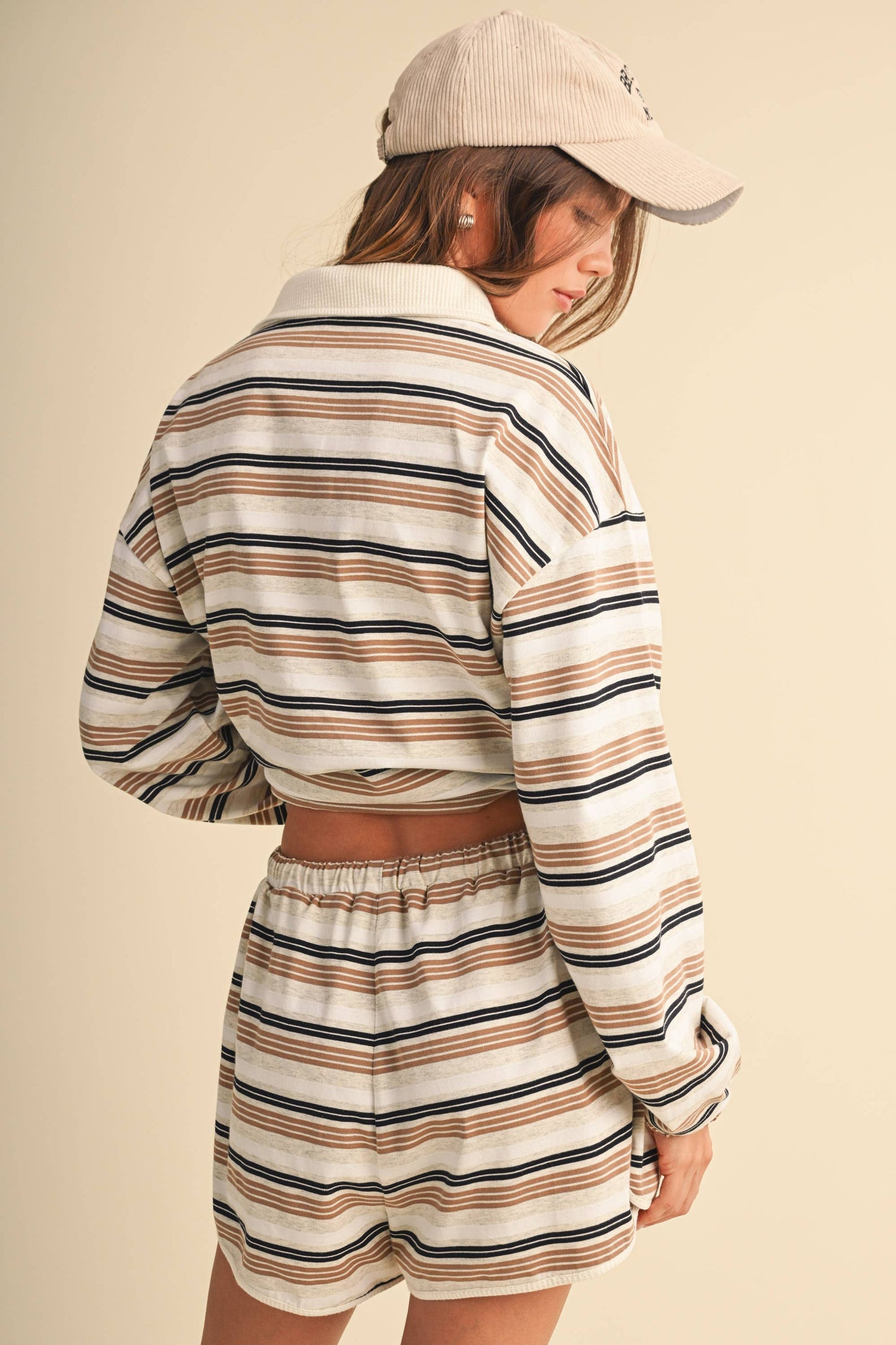 IST6637 MULTI STRIPE OVERSIZED RUGBY SWEATSHIRT AND DOLPHIN