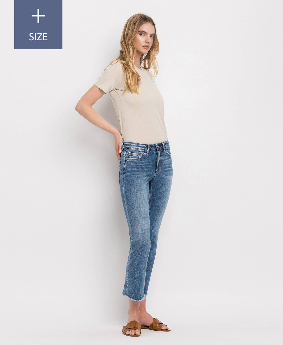 PLUS SIZE MID RISE CROP STRAIGHT JEANS V2750-P