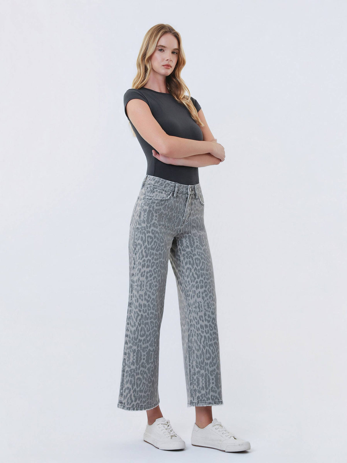 HIGH RISE GREY LEOPARD PRINT CROP WIDE LEG JEANS T7331GLP