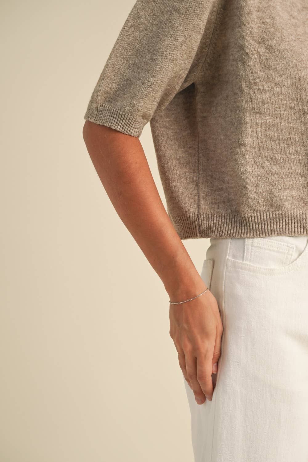 T3675   SHORT SLEEVE SWEATER TOP