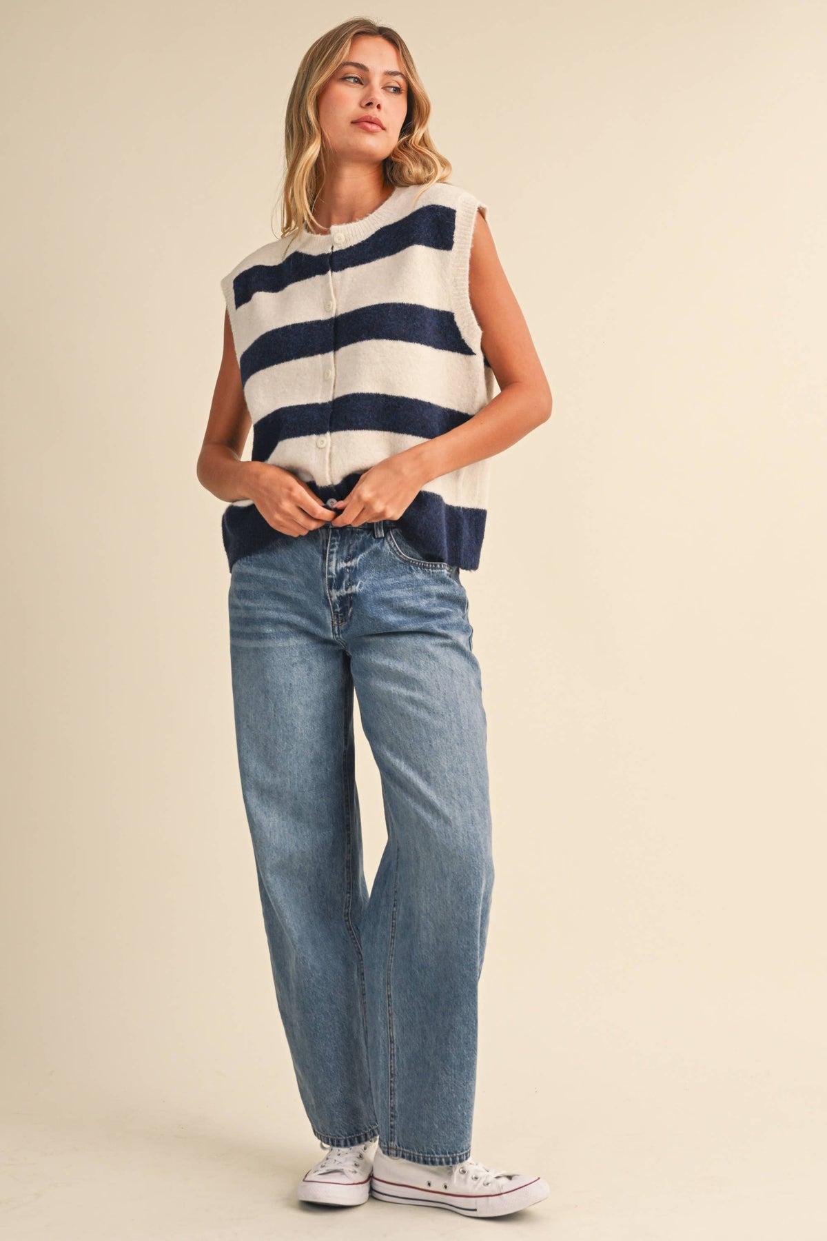 IJ1755  SLEEVELESS STRIPED SWEATER VEST